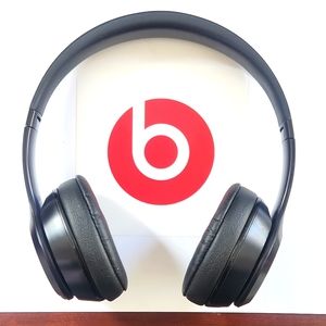 BEATS SOLO³ Wireless Headphones